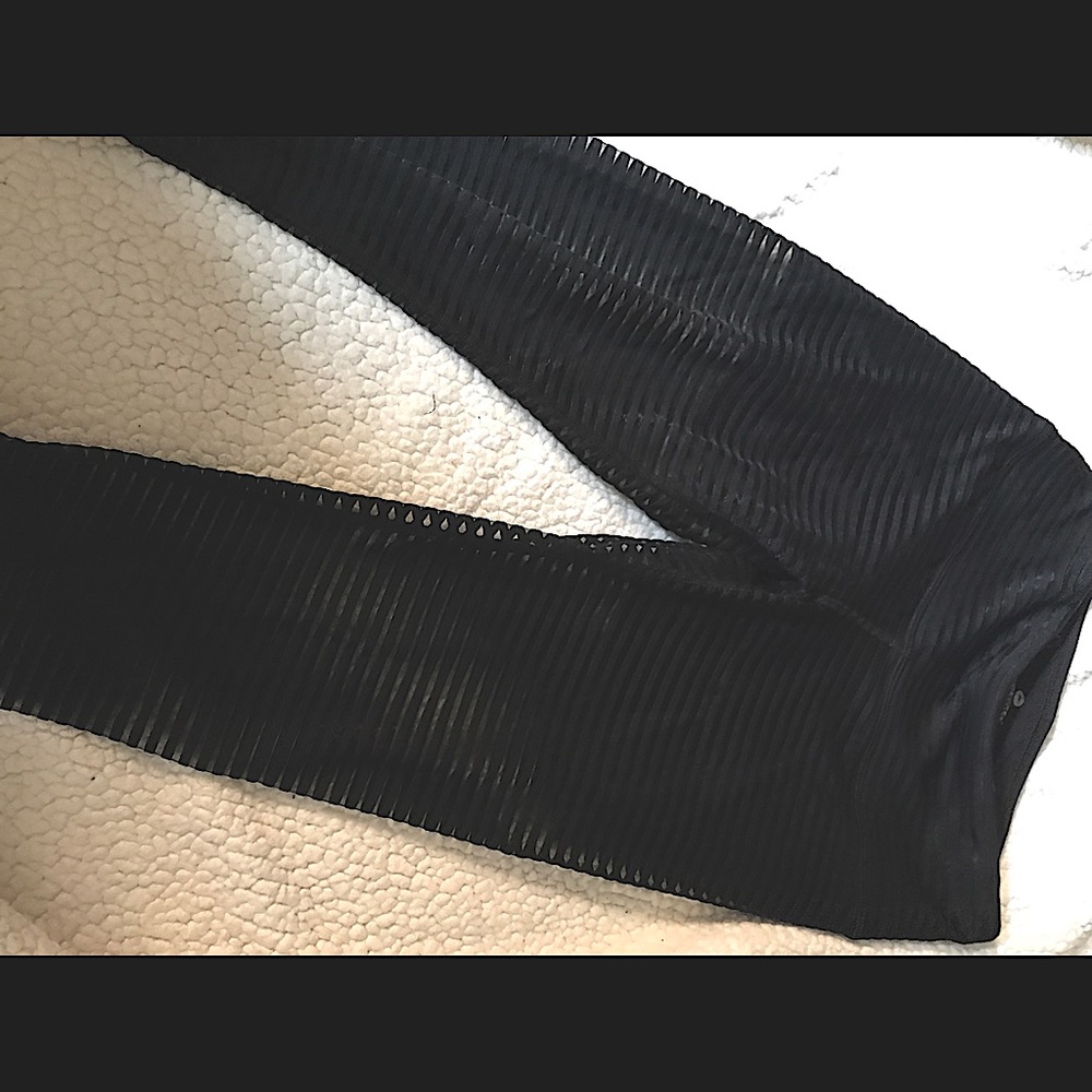 ✨90 Degrees Brand work out leggings